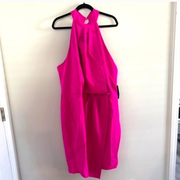 NWT KRISTEN DRAPED HALTER NECK DRESS – GABRIELLE UNION X FTF - Picture 4 of 10